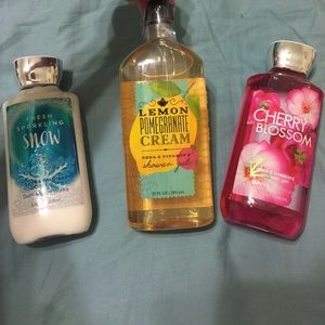 3 Bath & Body Works set. NWT never opened.