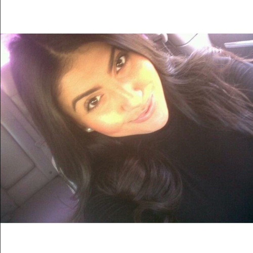Meet your Posher, Adriana