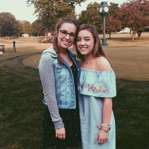 Meet your Posher, Mallory