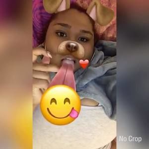 Meet your Posher, Kayla