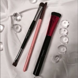 Makeup brush bundle!!