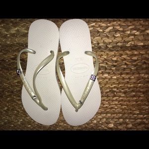 White / Swarovski crystal Havaianas - NWOT