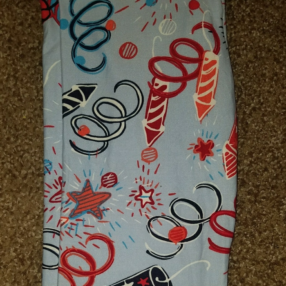 Lularoe os 4th of July leggings