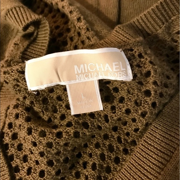Michael Kors sweater top. Size L. Must have! - Picture 6 of 6