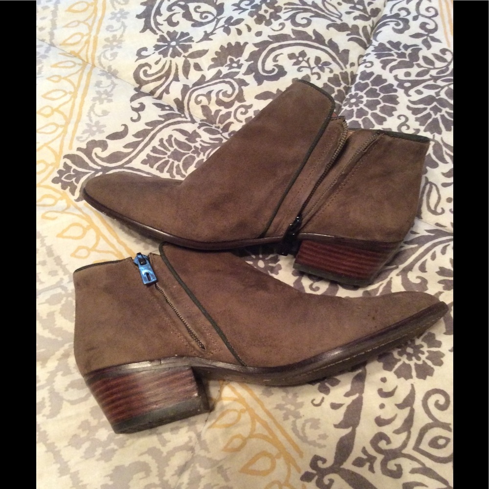 (Moss-Green) Suede Petty-Ankle Boot