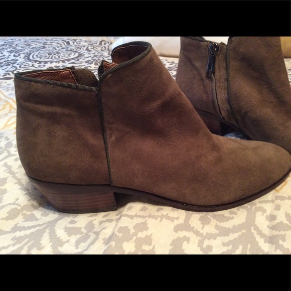 (Moss-Green) Suede Petty-Ankle Boot - Picture 6 of 6