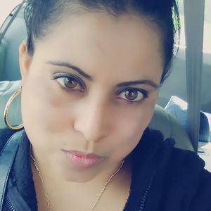 Meet your Posher, Evelyn