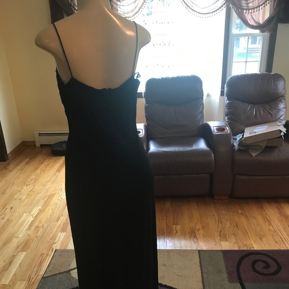 Dress - Picture 3 of 4