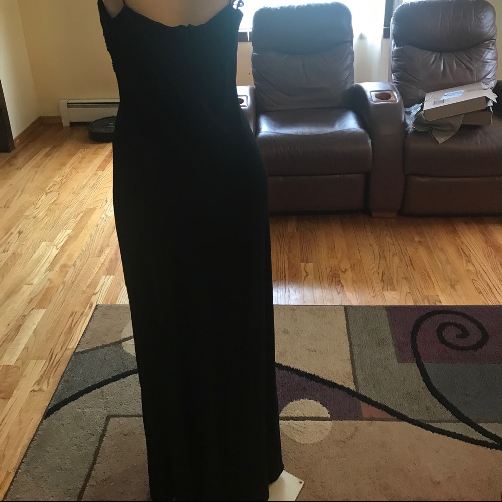 Dress - Picture 4 of 4