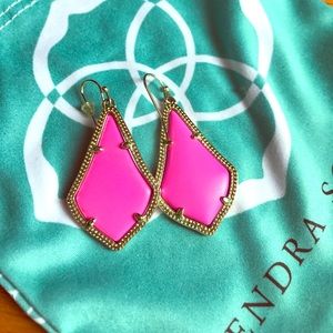 Hot Pink Kendra Earrings!