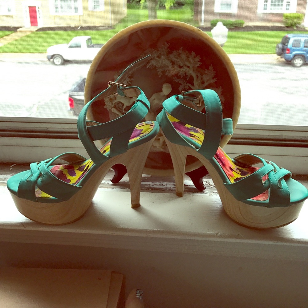 Floral shoes