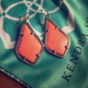 Orange/Coral Kendra Earrings!