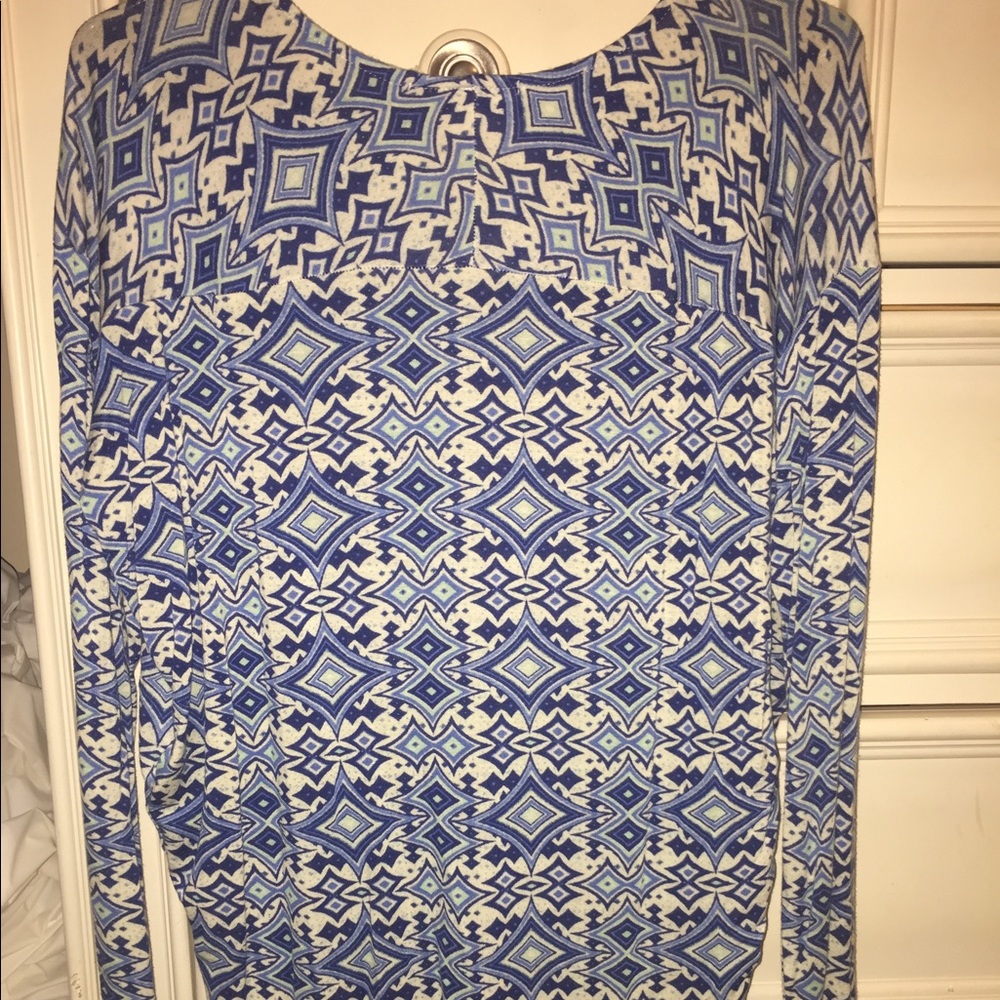 Flowy patterned top - Picture 2 of 2