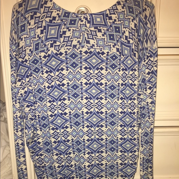 Flowy patterned top - Picture 2 of 2