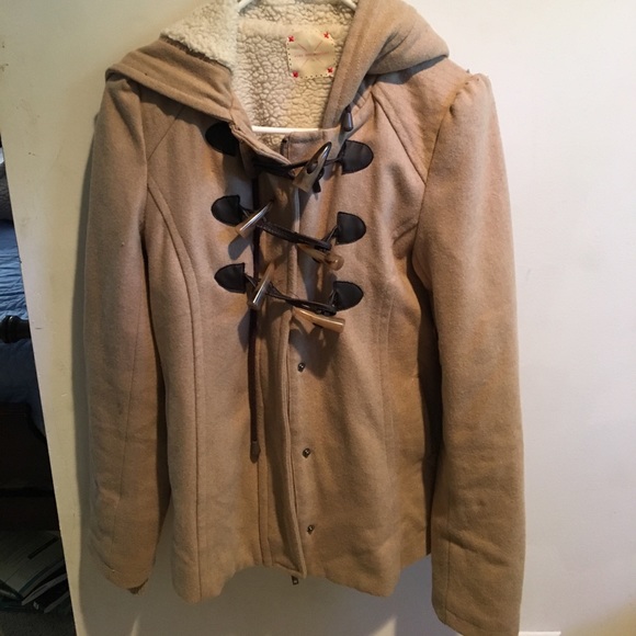 Stylish Winter jacket - Picture 1 of 3