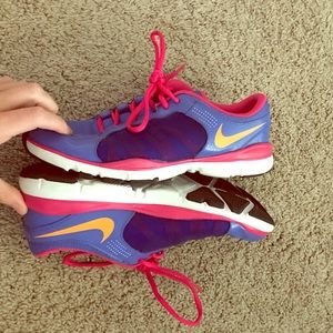 Nike cross trainers size 10.5