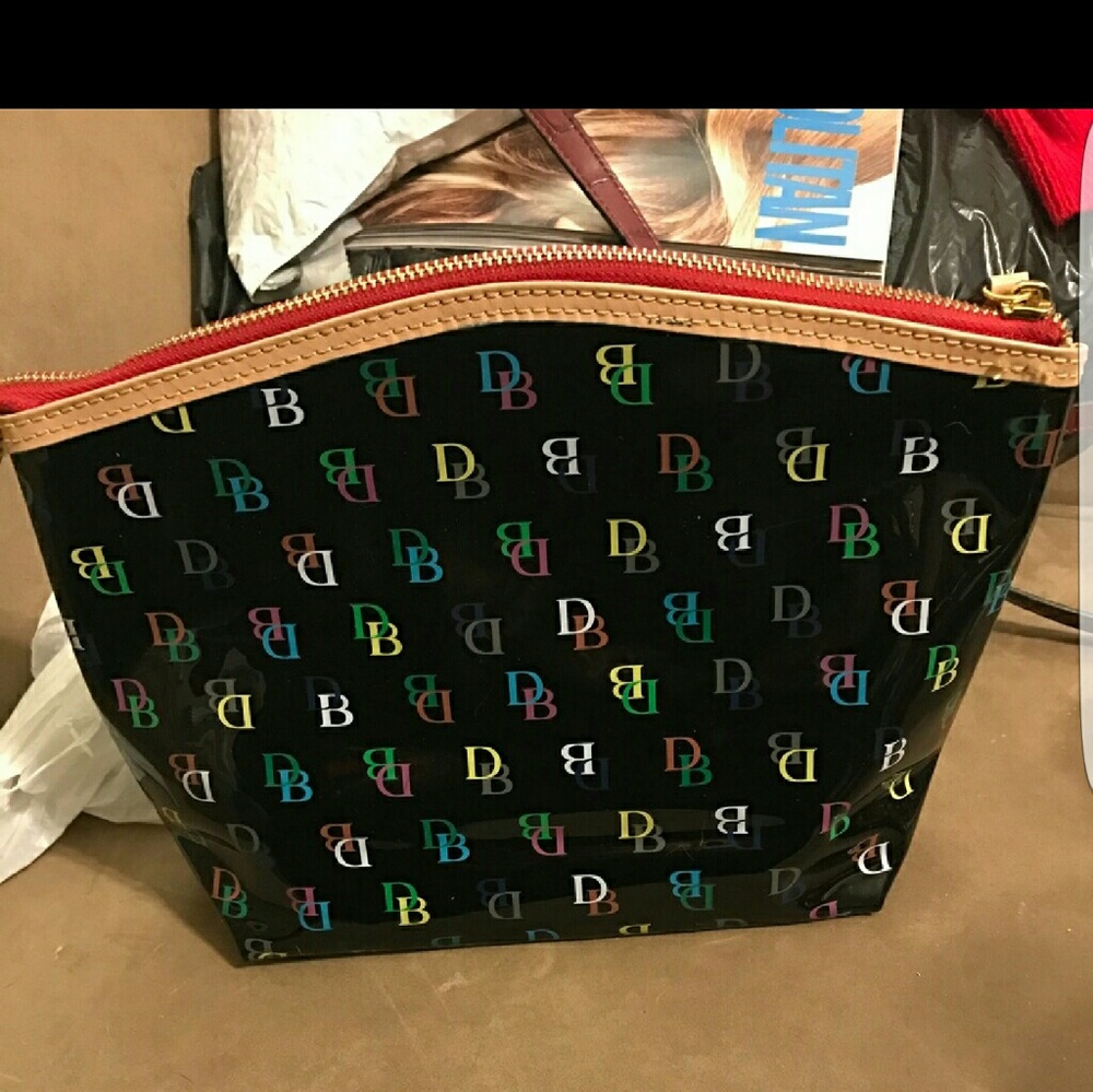 Dooney & Bourke make up bag
