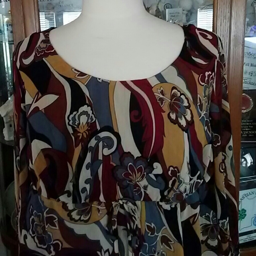 Beautiful colorful long sleeve blouse