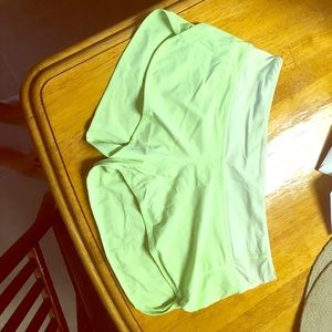 Lululemon 4 way stretch speed short