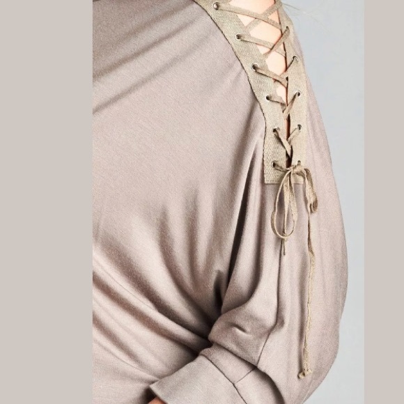 SOLD OUT - Picture 2 of 3