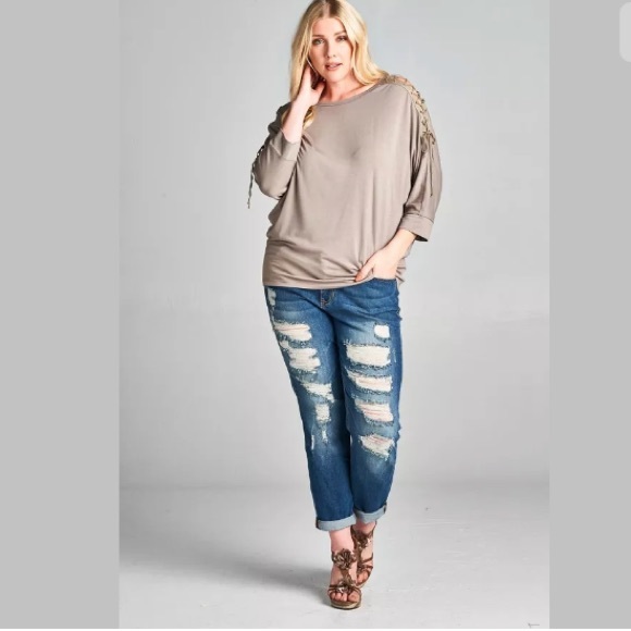 SOLD OUT - Picture 3 of 3