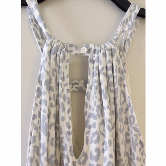 ---SOLD---Banana Republic Top - Picture 3 of 4