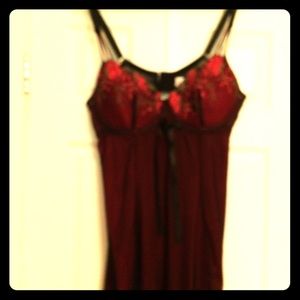 Embroidered black & red nightie🌺