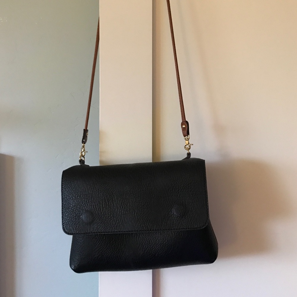 Black Urban Outfitters Envolope bag