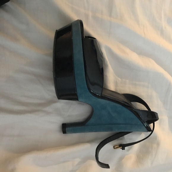 High heels - Picture 2 of 3