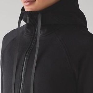 FALL ALERT!! Fleece black full-zip sweatshirt
