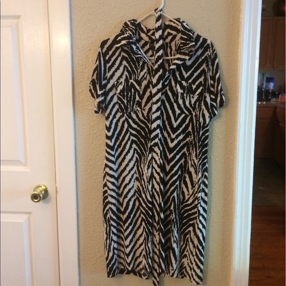 Zebra skin shirt dress with pokets and belt