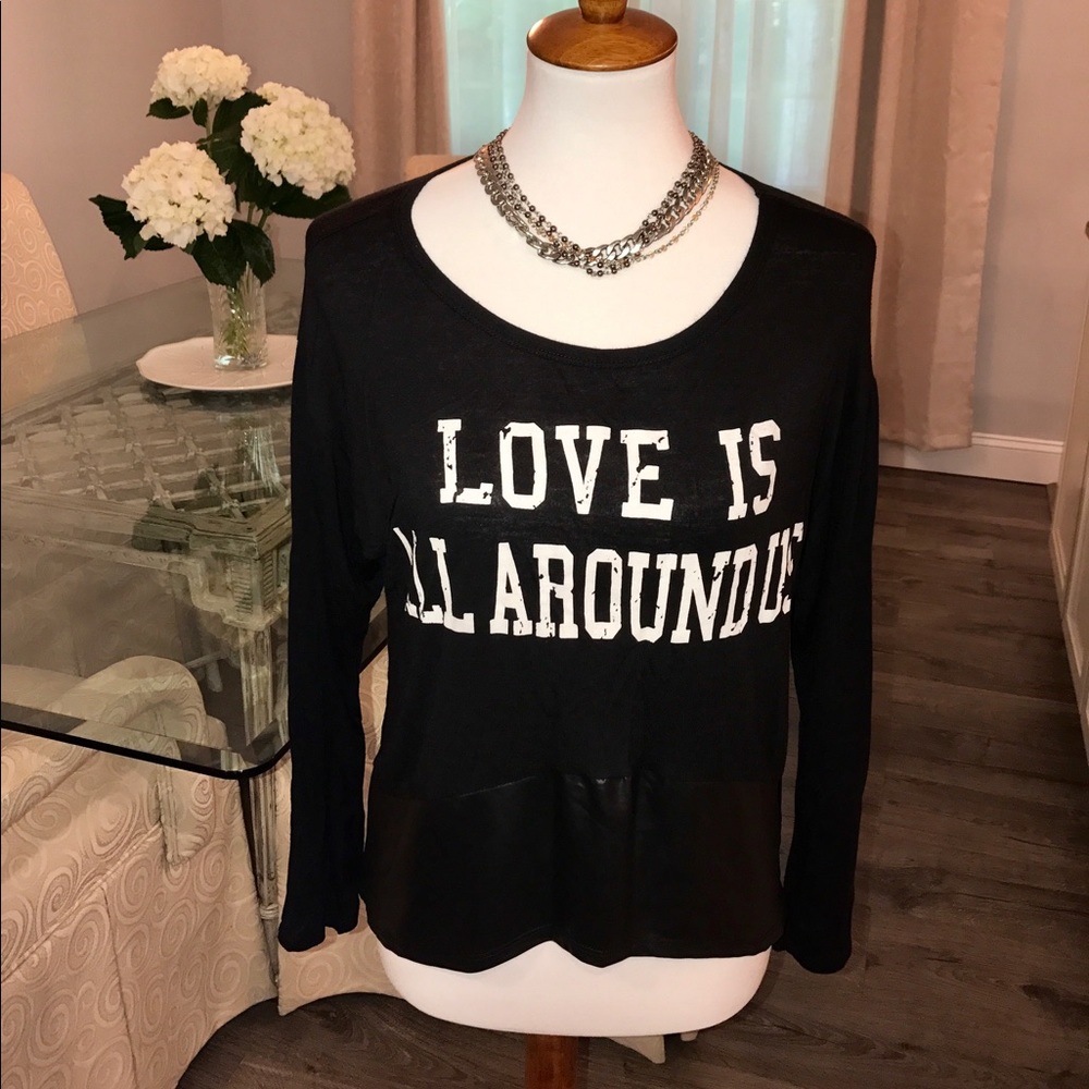 Look like a rockstar! Long sleeve top!