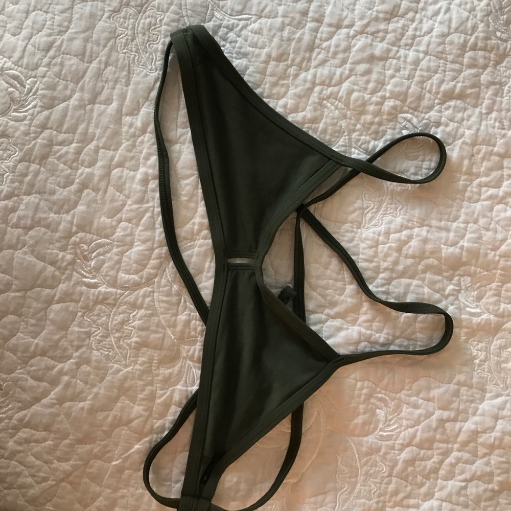Army green swim top Jolyn