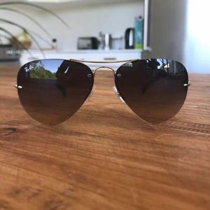 Ray-Ban rimless aviator