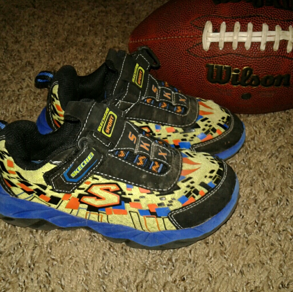 BOYS Skechers