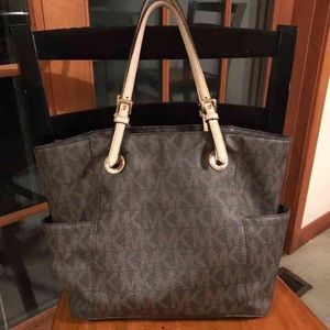 Michael Kors tote