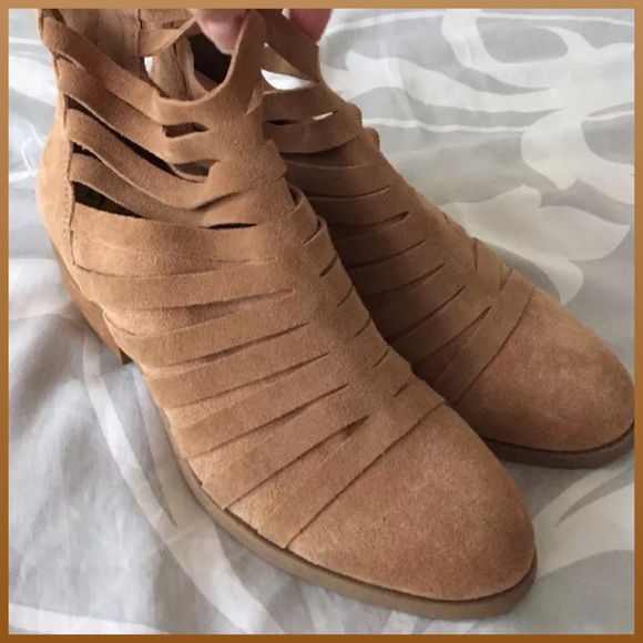 wrapped in suede ankle booties - Picture 4 of 5