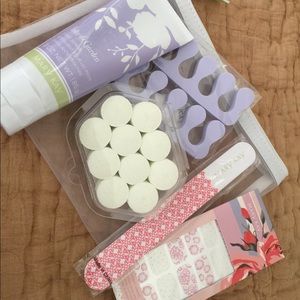 Mary Kay foot pampering kit with nail appliqués