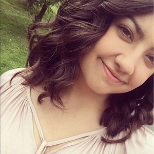 Meet your Posher, Janelle