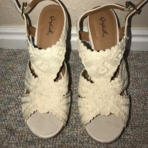 Adorable summer wedges