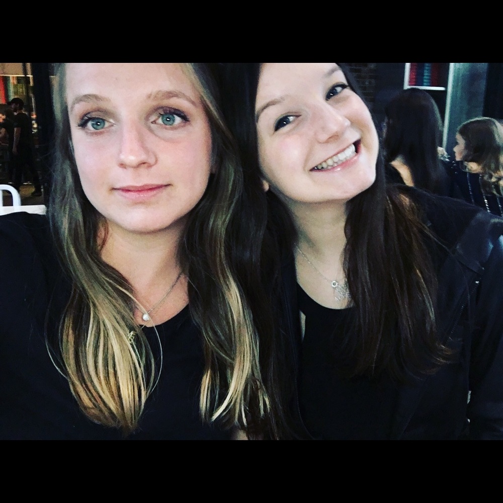 Meet your Posher, Emma and Jessie