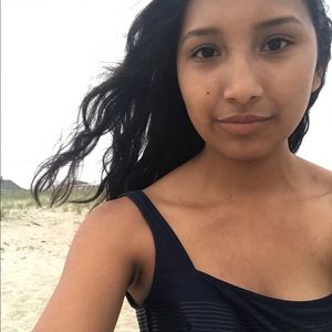 Meet your Posher, Daniela