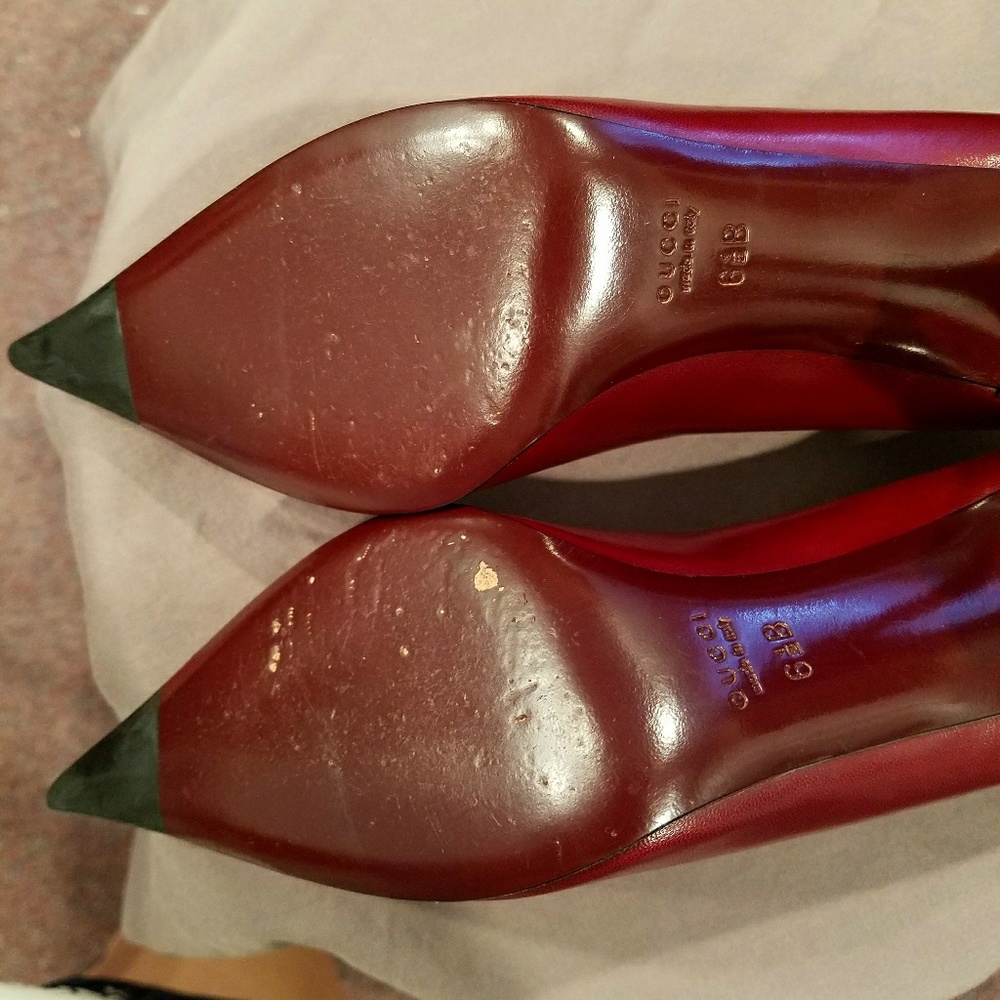 *SOLD ON TRADESY* Vintage Gucci Heels - Picture 3 of 3
