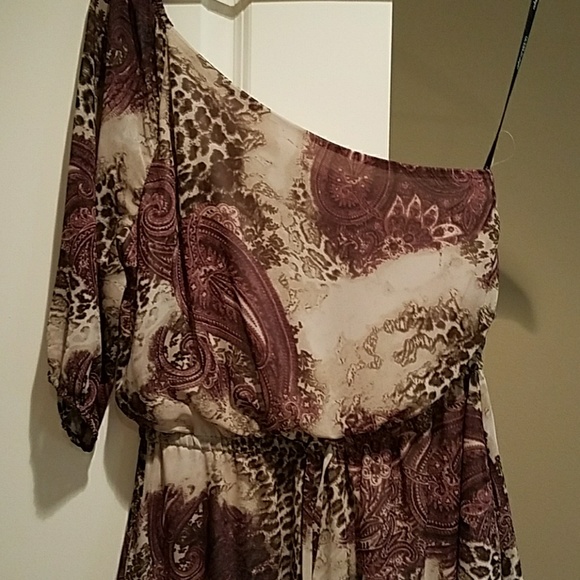 Guess off the shoulder dress worn once - Picture 2 of 4