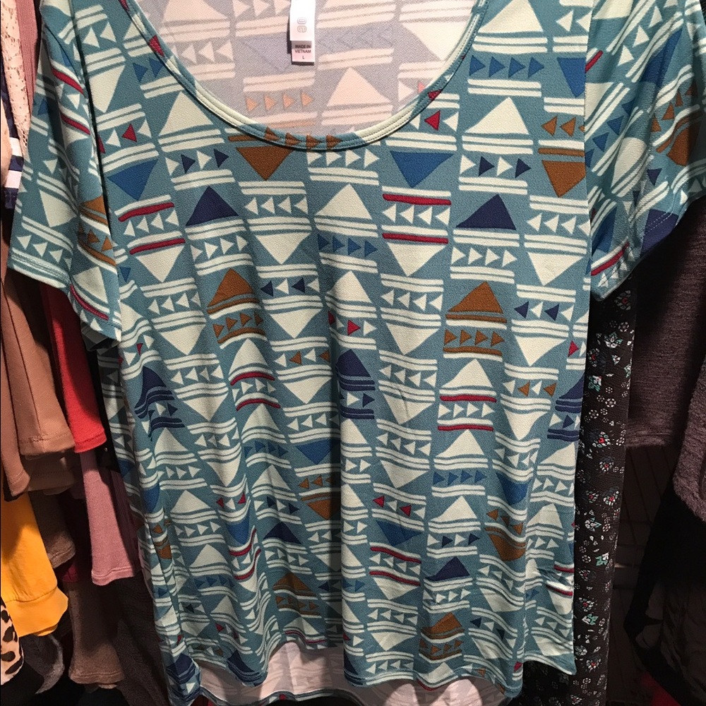 Lularoe top