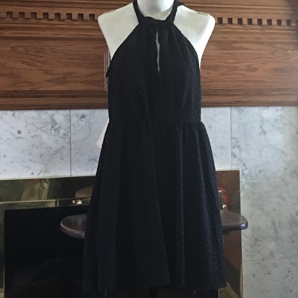 🆕 Little black dress