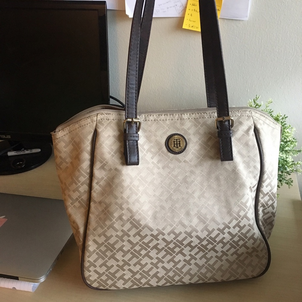 Tommy Hilfiger shoulder bag