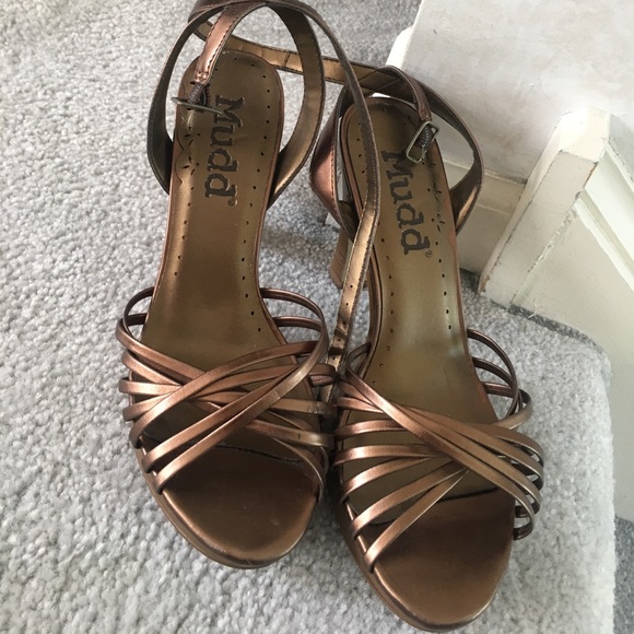Mudd heels - Picture 1 of 2