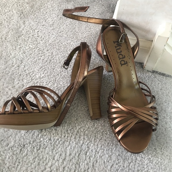 Mudd heels - Picture 2 of 2