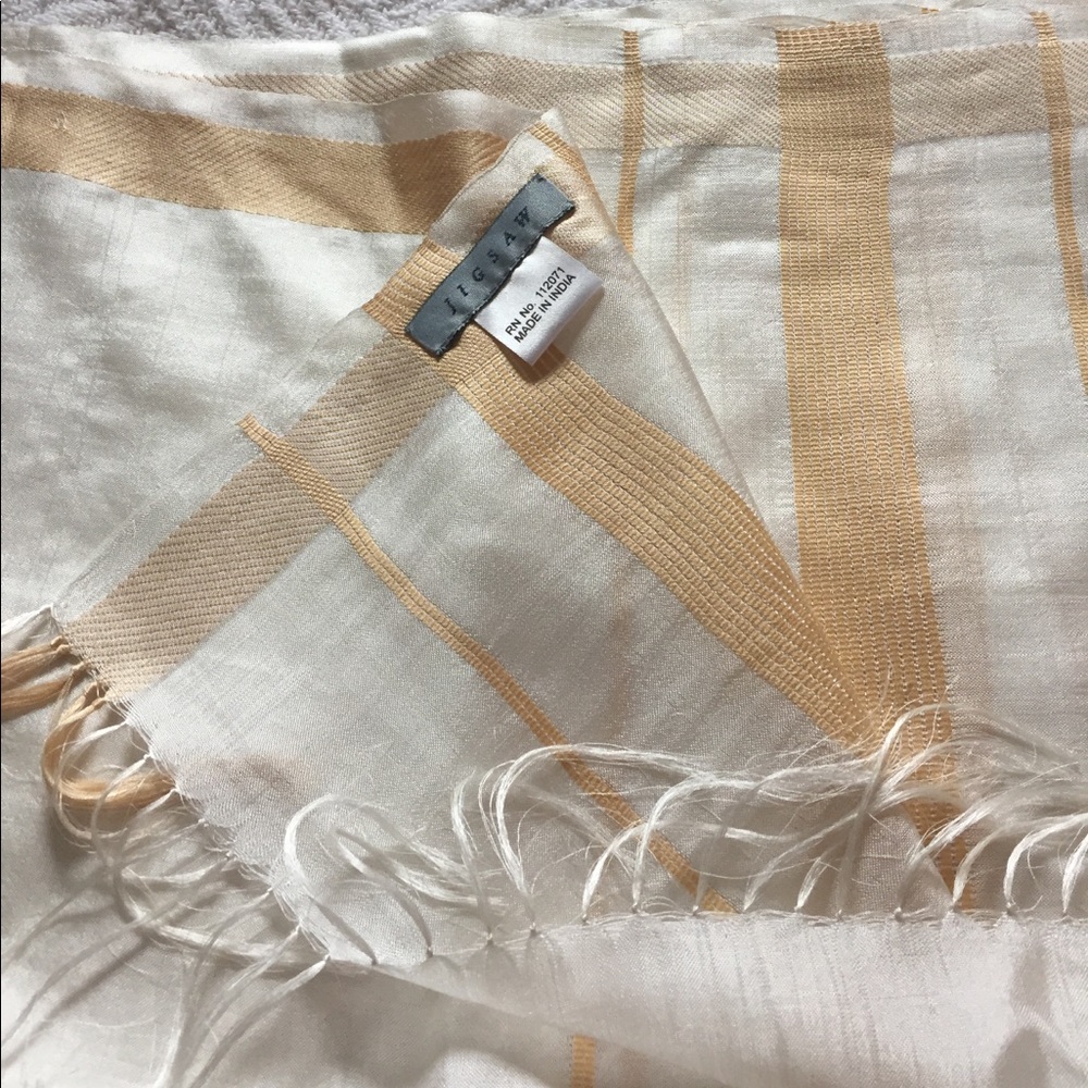 Super silk wrap for summer evenings